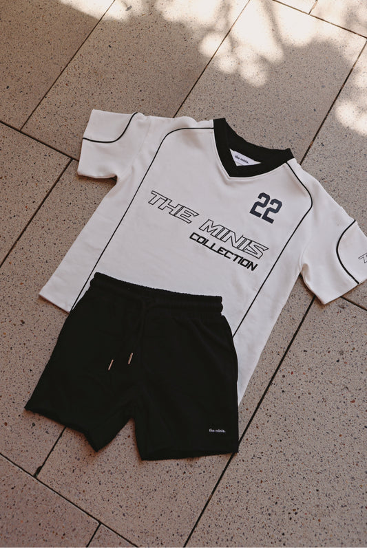 The Distressed Short