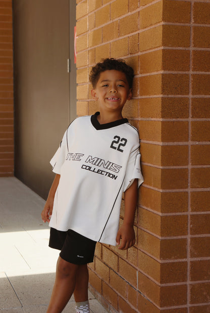 The Distressed Short